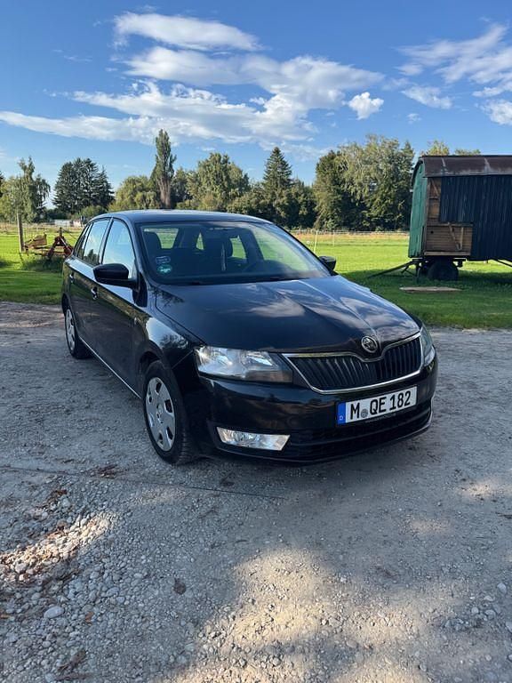 Schwarz Gebraucht 2014 Skoda Rapid Limousine | 6.700 € (Guter Preis) - Bild 1/4