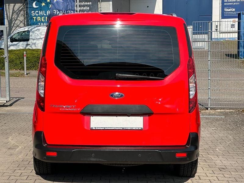 Second-hand Ford Transit Connect 101 CP (74 kW) 2022 Roșu Monovolum