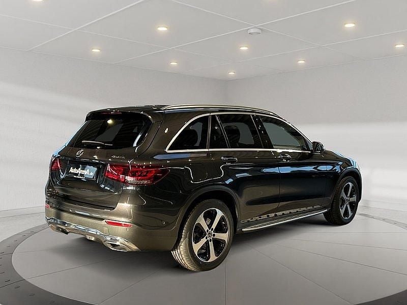 Gebraucht Mercedes GLC200 197 PS (144 kW) 2020 Metalliclack graphitgrau SUV