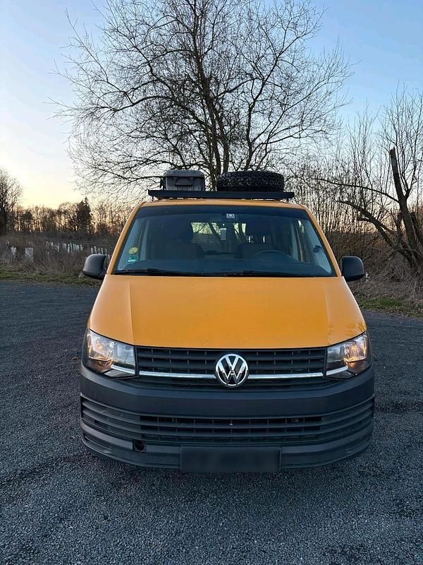Gebraucht VW Transporter Basis 204 PS (150 kW) 2016 Gelb Van