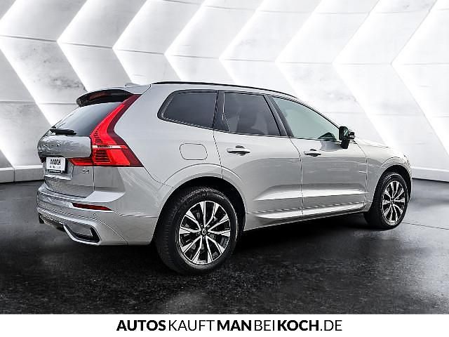 Gebraucht Volvo XC60 Plus 197 PS (144 kW) 2023 Silver dawn SUV