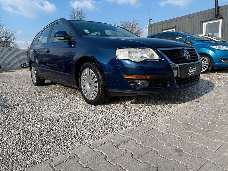 Gebraucht VW Passat 116 PS (85 kW) 2006 Blau Kombi