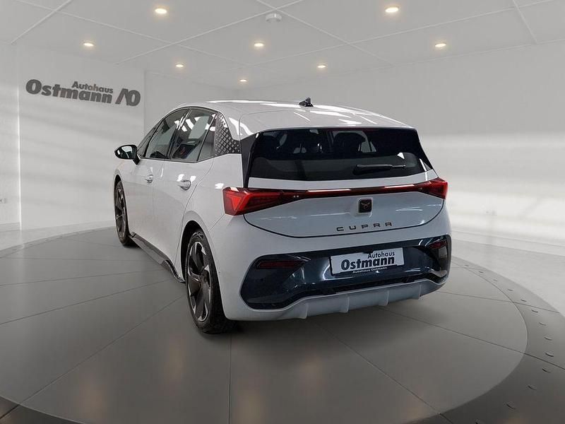 Gebraucht Cupra Born 150 kW (204 PS) 2022 Eisweiß Kleinwagen