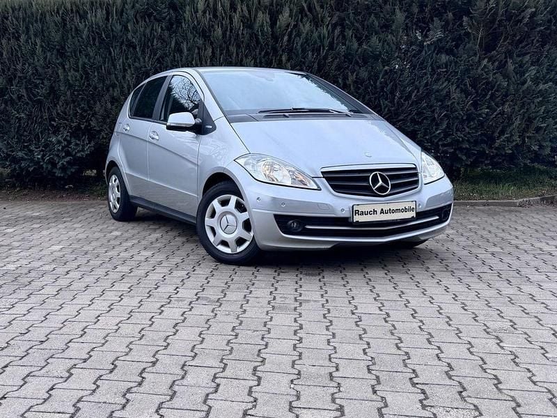 Gebraucht Mercedes A160 95 PS (69 kW) 2010 Silber Limousine