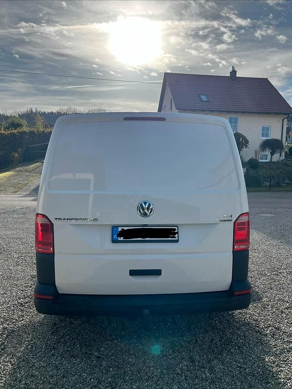 Gebraucht VW Transporter 150 PS (110 kW) 2016 Weiß Van