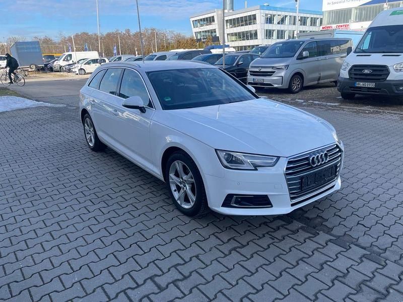 Gebraucht Audi A4 Sport 150 PS (110 kW) 2016 Weiß Kombi
