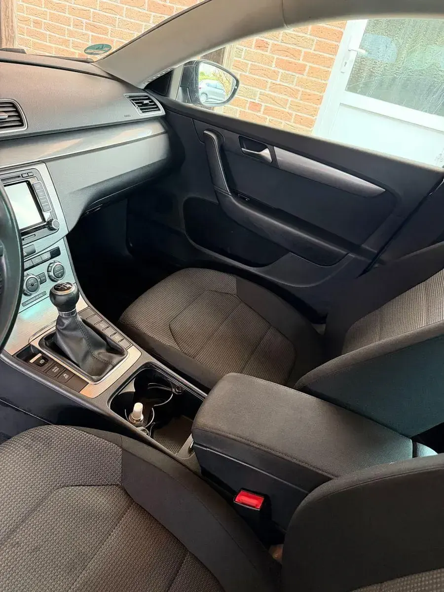 Gebraucht VW Passat Exclusive 140 PS (102 kW) 2012 Grau Limousine