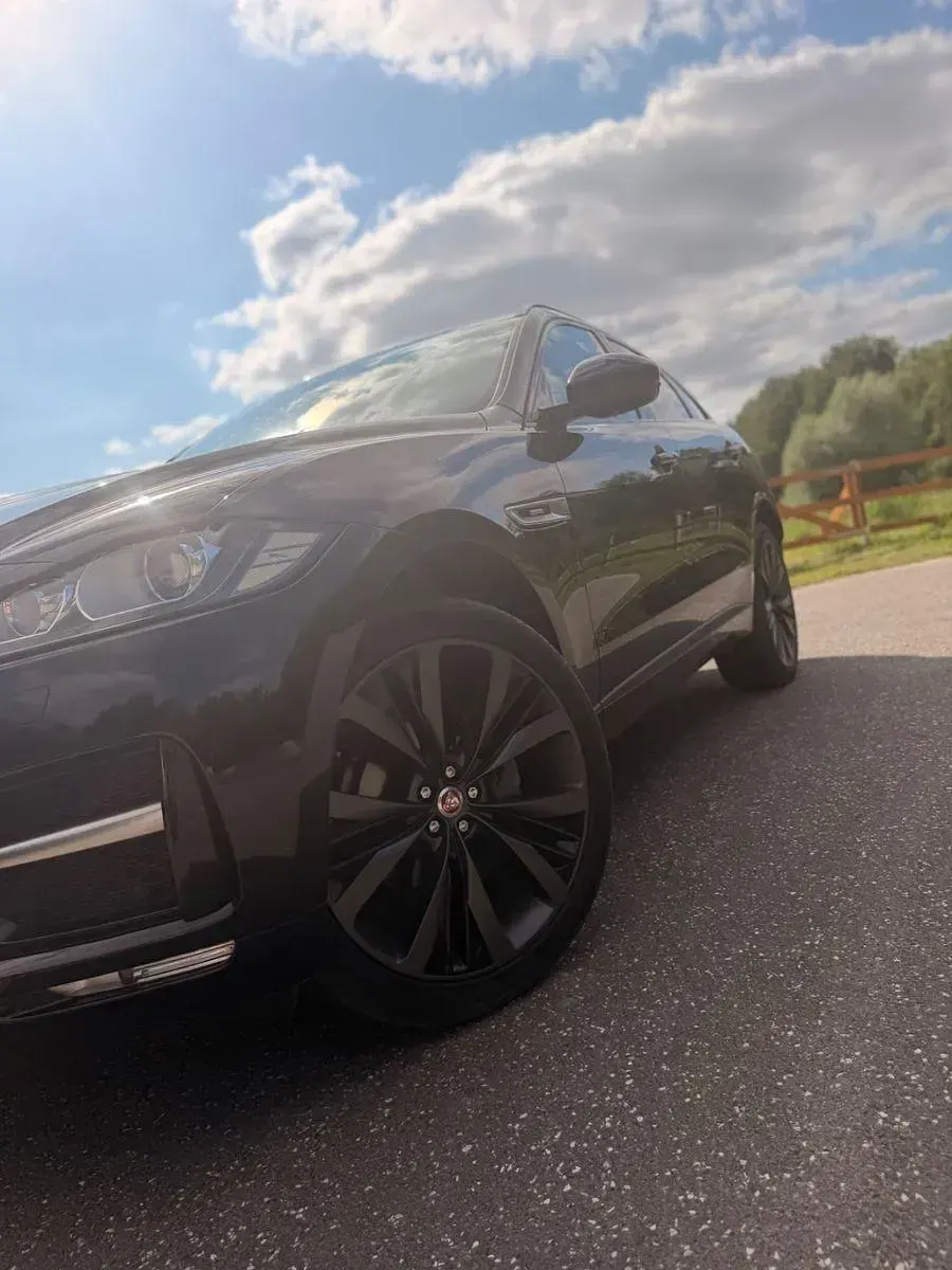Gebraucht Jaguar F-Pace R-Sport 179 PS (131 kW) 2018 Schwarz SUV