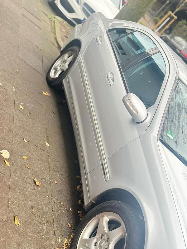 Gebraucht Mercedes C180 2001 Silber Limousine