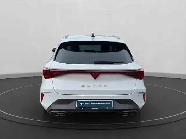 Gebraucht Cupra Leon 150 PS (110 kW) 2025 Weiß Kombi