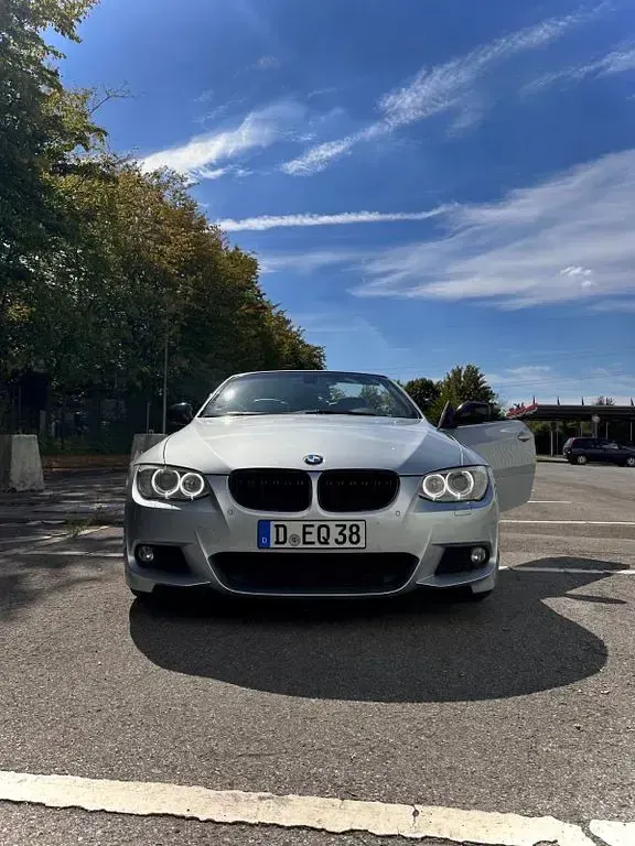 Gebraucht BMW 330 Cabriolet M Sport 245 PS (180 kW) 2013 Silber Cabrio