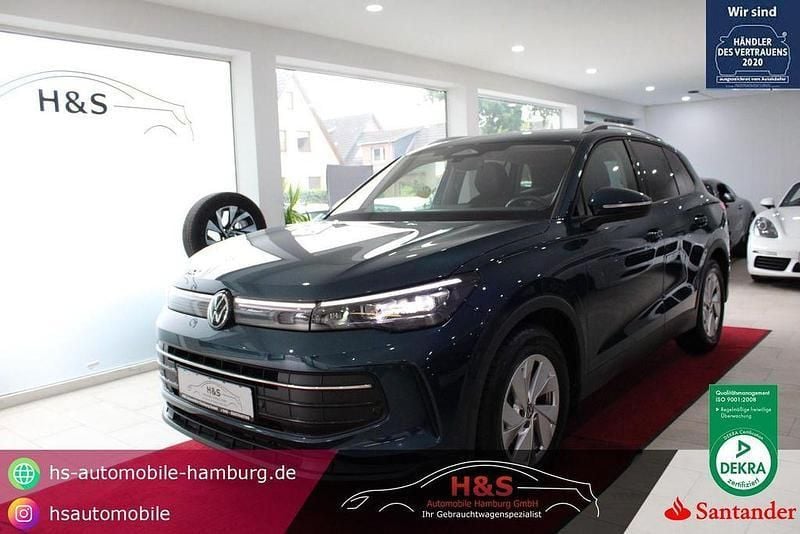 Nightshade blue Gebraucht 2024 VW Tiguan Life SUV | 35.900 € (Fairer Preis) - Bild 1/4