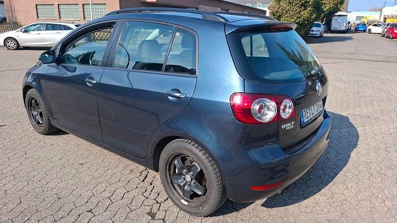 Gebraucht VW Golf Plus Cross Comfortline 122 PS (89 kW) 2009 Blau Van / Kleinbus