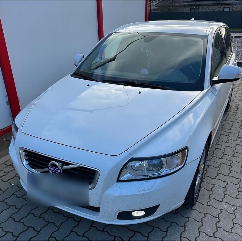 Gebraucht Volvo V50 150 PS (110 kW) 2012 Weiß Kombi