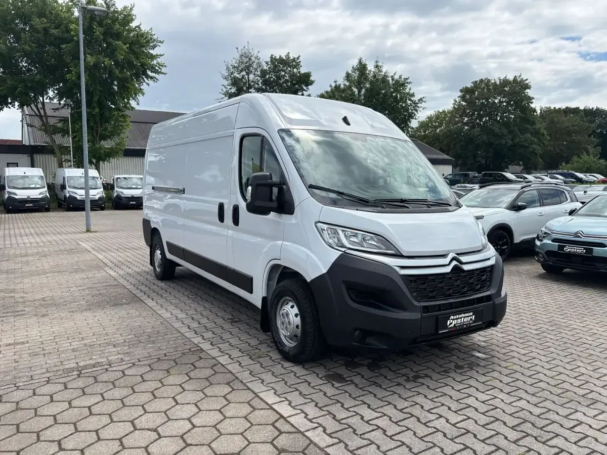Gebraucht Citroën Jumper 140 PS (102 kW) 2024 Weiß Van / Kleinbus