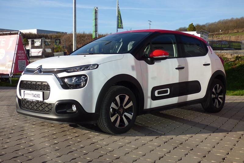 Gebraucht Citroën C3 Shine 83 PS (61 kW) 2023 Lack weiss banquise/deckende lackierung Limousine