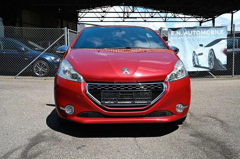 Gebraucht Peugeot 208 GTi 200 PS (147 kW) 2015 Rot rubi/metmit schutzlack Kleinwagen
