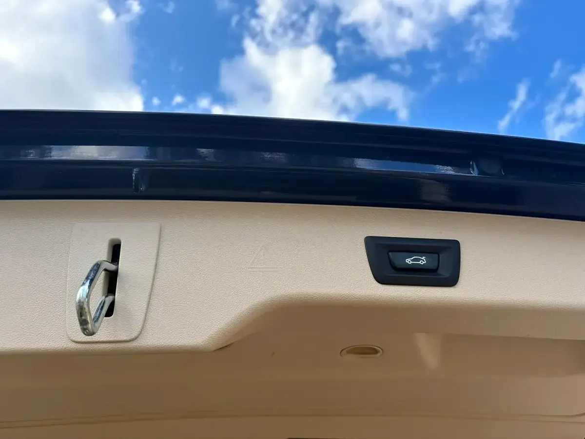 Gebraucht BMW 520 Luxury Line 190 PS (139 kW) 2017 Blau Kombi