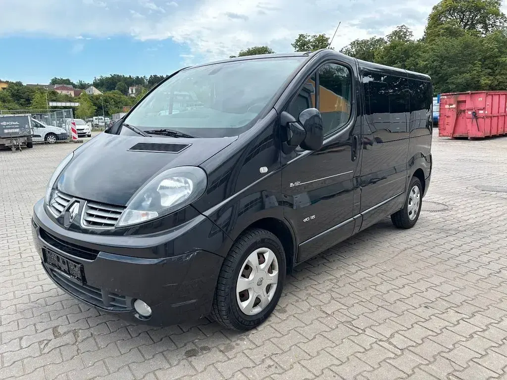 Gebraucht Renault Trafic Black Edition 114 PS (83 kW) 2012 Schwarz Van / Kleinbus