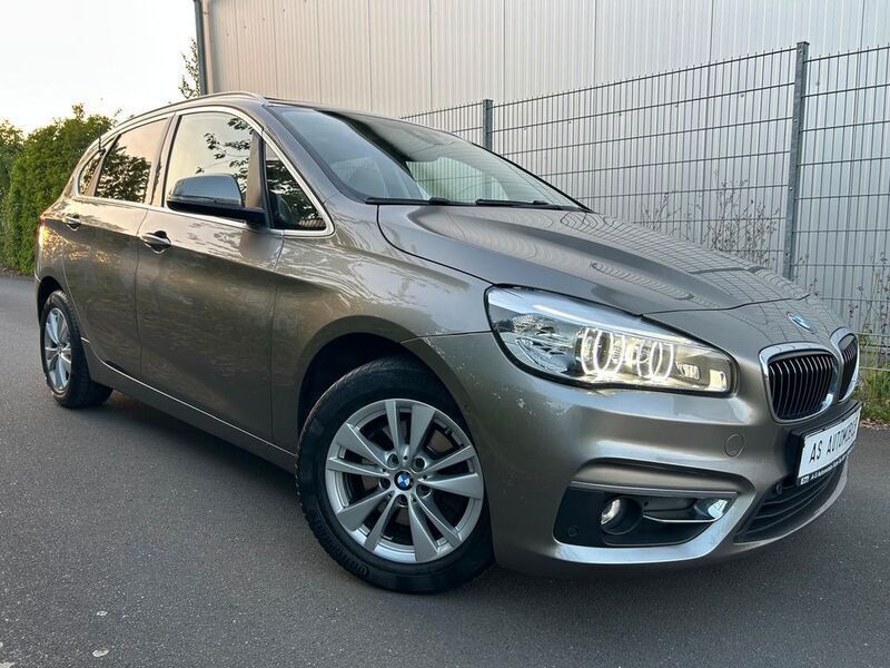 Platinsilber metallic Gebraucht 2015 BMW 218 Limousine | 10.990 € (Fairer Preis) - Bild 1/4