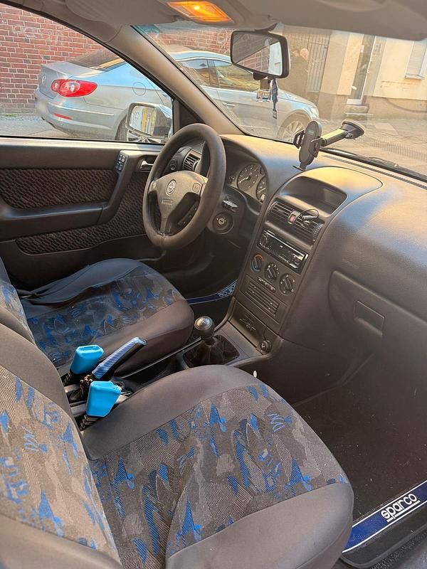 Gebraucht Opel Astra Elegance 84 PS (61 kW) 2000 Grau Kombi