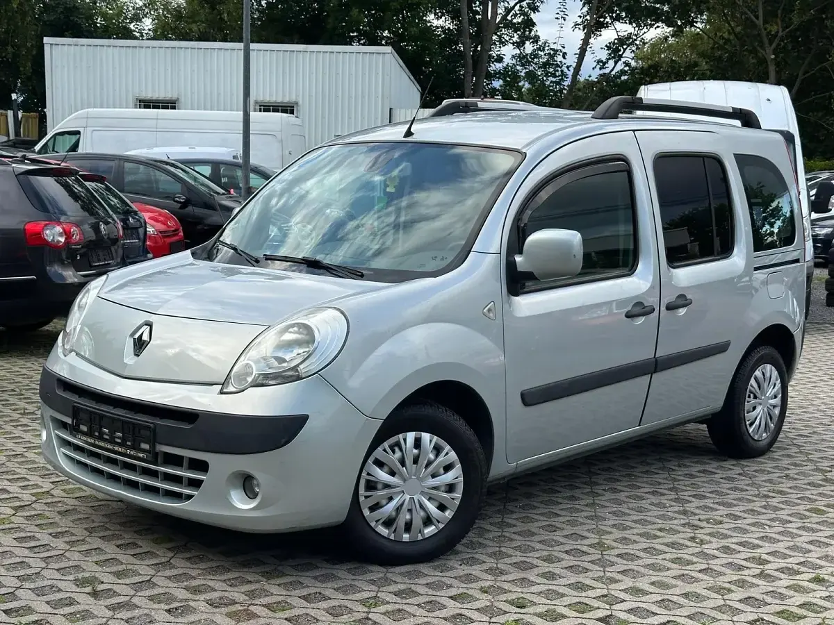 Gebraucht Renault Kangoo 105 PS (77 kW) 2008 Silber Van / Kleinbus