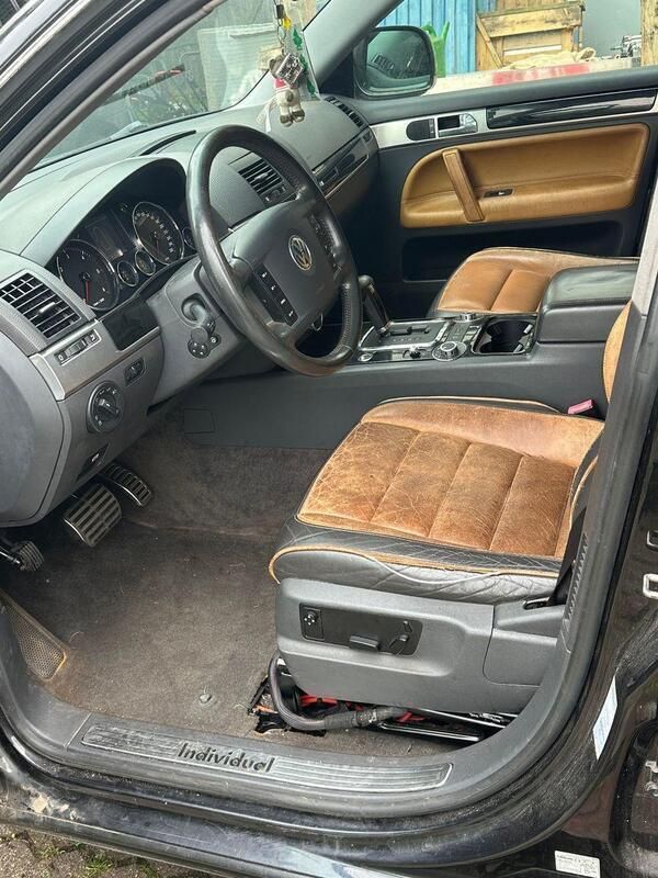 Schwarz Gebraucht 2004 VW Touareg SUV | 3.250 € (Superpreis) - Bild 1/4