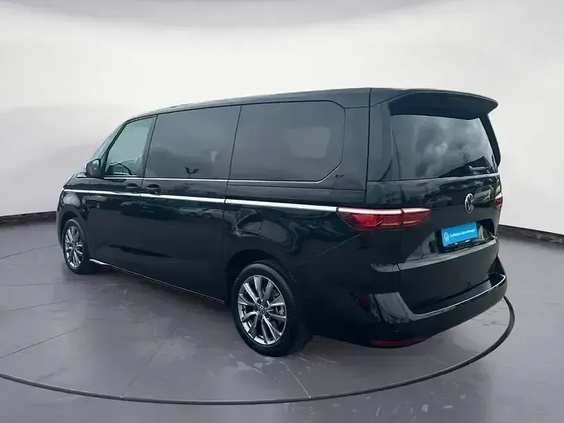 Gebraucht VW Multivan Style 150 PS (110 kW) 2025 Schwarz Van / Kleinbus