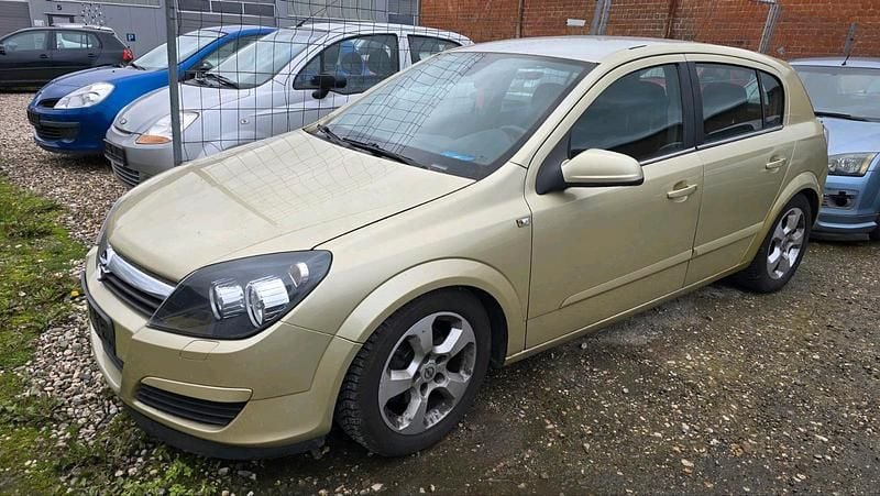 Gebraucht 2004 Opel Astra Limousine | 1.000 € (Superpreis) - Bild 1/4