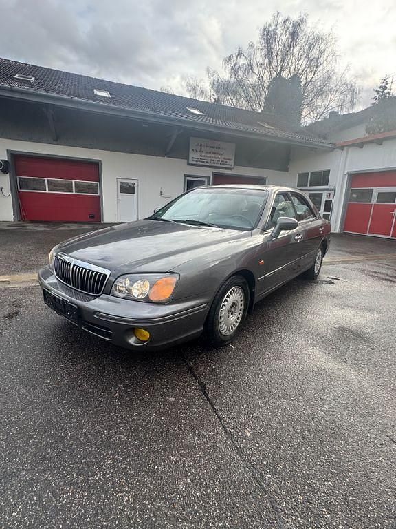 Gebraucht Hyundai XG 190 PS (139 kW) 1999 Gold Limousine