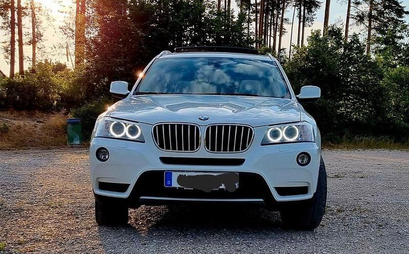 Weiß Gebraucht 2013 BMW X3 Sport Line SUV | 12.200 € (Fairer Preis) - Bild 1/4