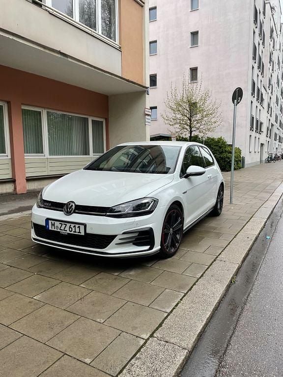 Gebraucht VW Golf VII GTD 184 PS (135 kW) 2019 Weiß Limousine