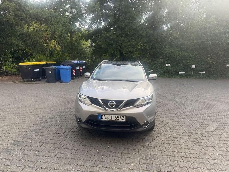 Silber Gebraucht 2017 Nissan Qashqai N-Connecta SUV | 10.850 € (Superpreis) - Bild 1/4