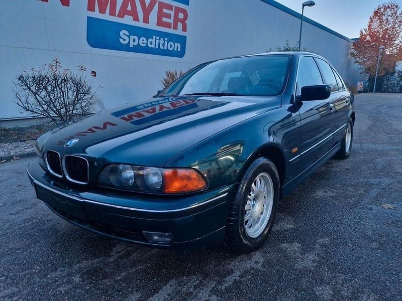 Grün Gebraucht 1998 BMW 520 Limousine | 1.690 € (Superpreis) - Bild 1/4