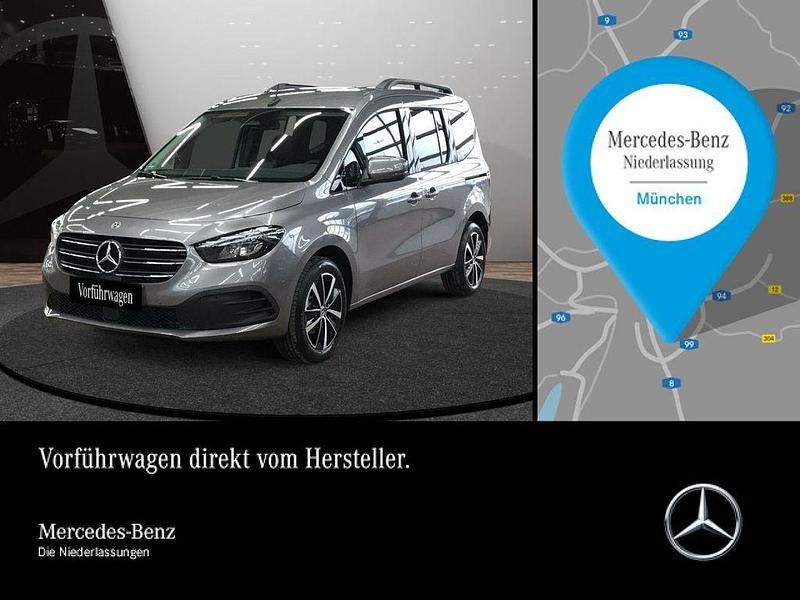 Gebraucht Mercedes T180 Progressive 131 PS (96 kW) 2025 Grau Van / Kleinbus