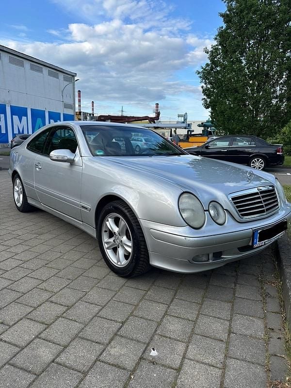 Silber Gebraucht 2000 Mercedes CLK200 Coupé | 2.500 € (Guter Preis) - Bild 1/4