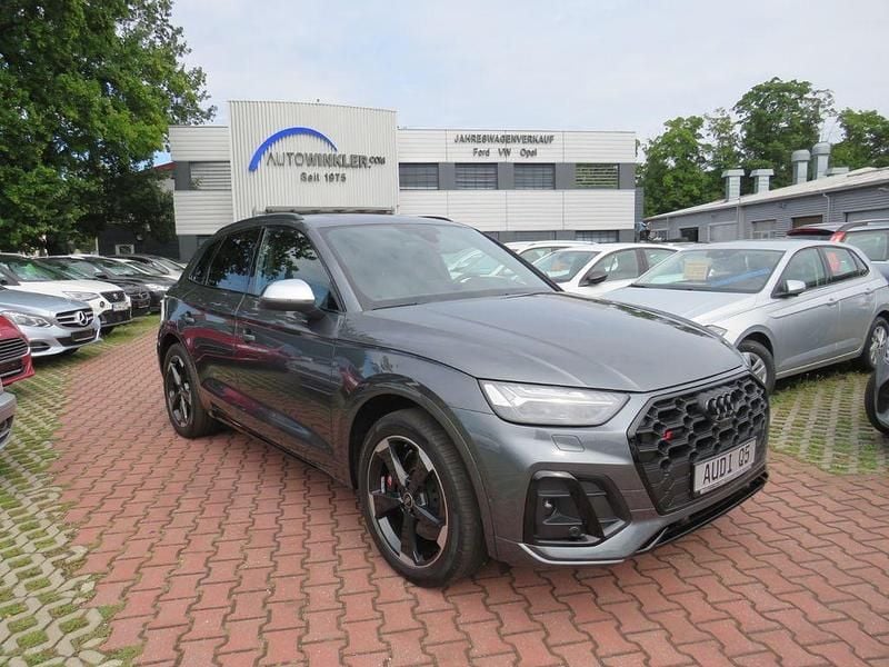 Grau Gebraucht 2023 Audi SQ5 Sport SUV | 79.888 € - Bild 1/4