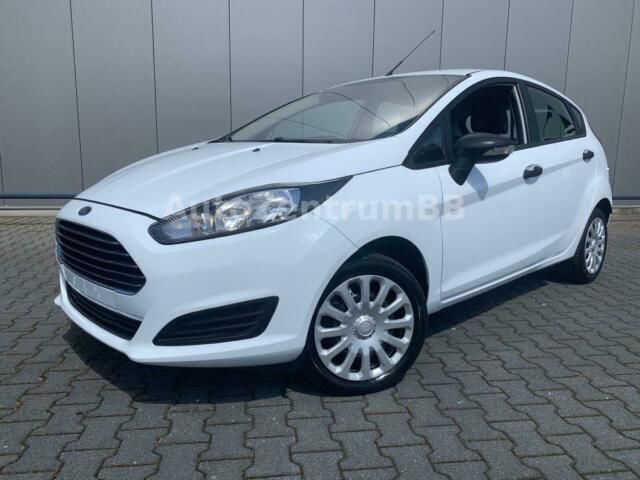 Gebraucht Ford Fiesta 105 PS (77 kW) 2017 Weiß Kleinwagen