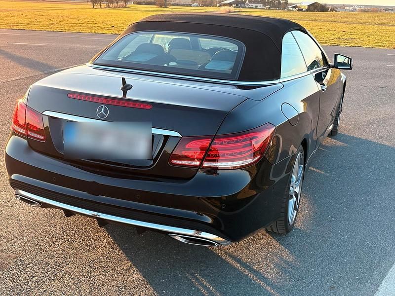 Gebraucht Mercedes E400 AMG 333 PS (244 kW) 2015 Schwarz Cabrio