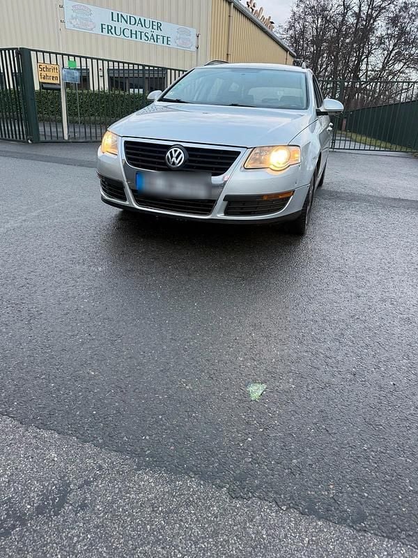 Silber Gebraucht 2008 VW Passat Kombi | 1.700 € (Guter Preis) - Bild 1/4