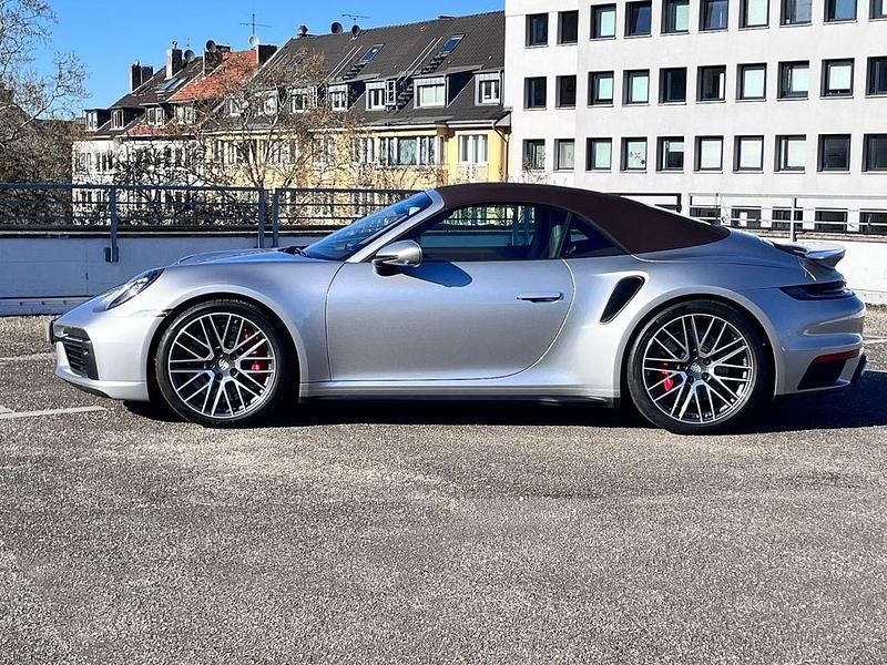 Gebraucht Porsche 911 Turbo 581 PS (427 kW) 2022 Silber Coupé