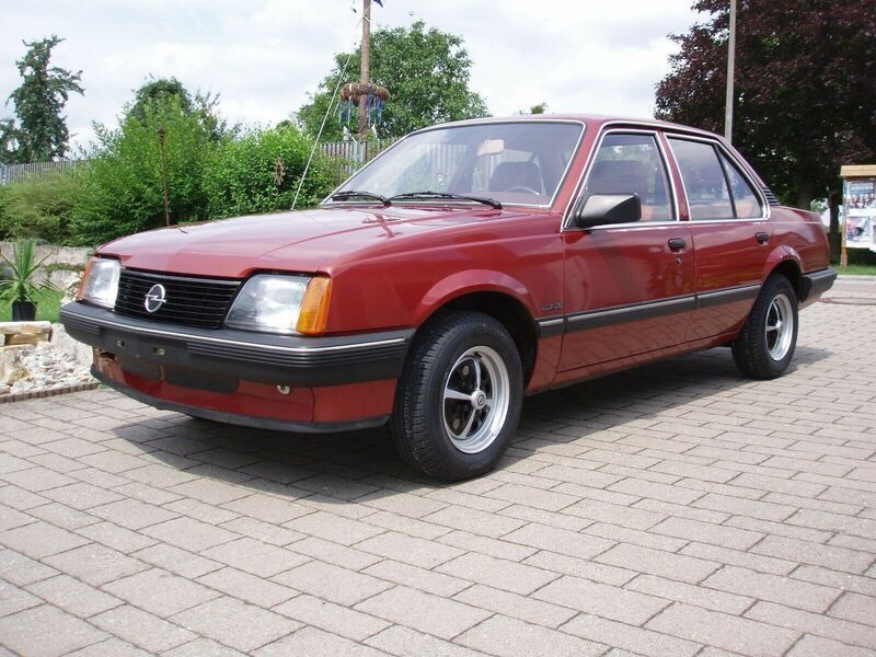 Rot Gebraucht 1982 Opel Ascona Limousine | 5.295 € - Bild 1/4