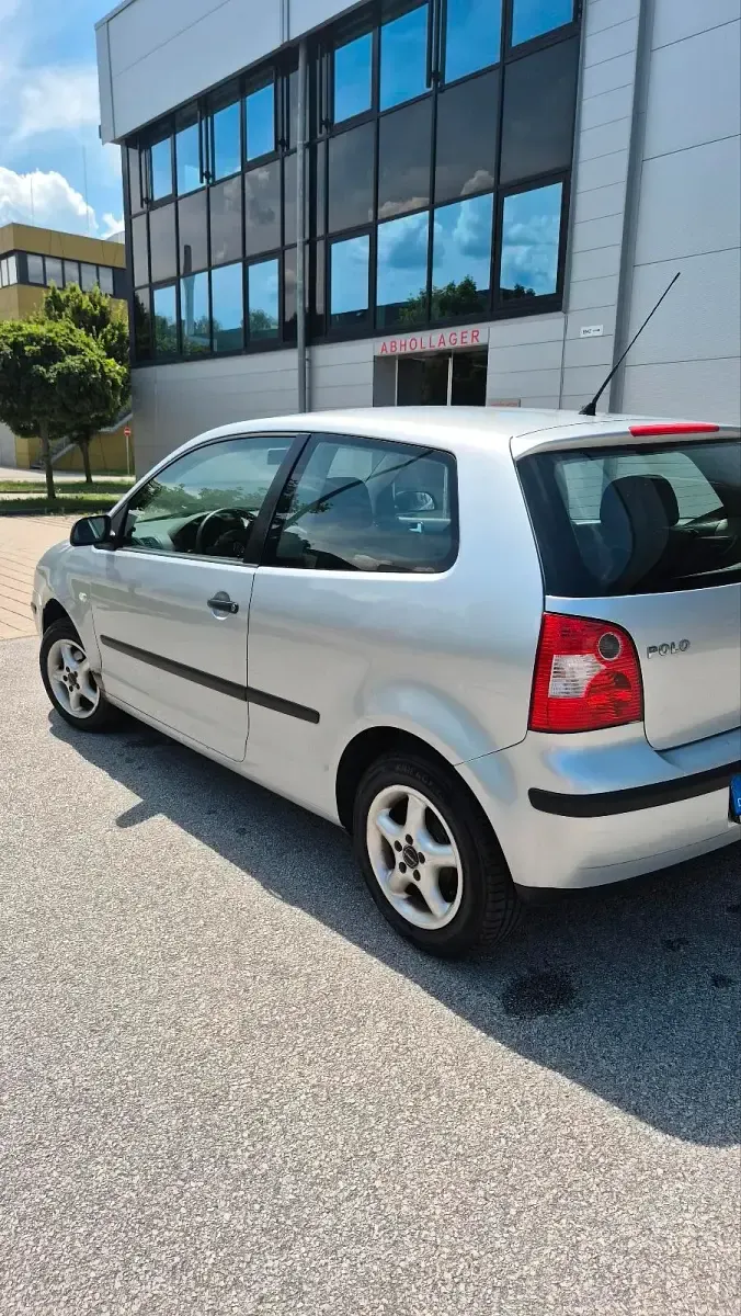 Gebraucht VW Polo 54 PS (39 kW) 2003 Silber Kleinwagen