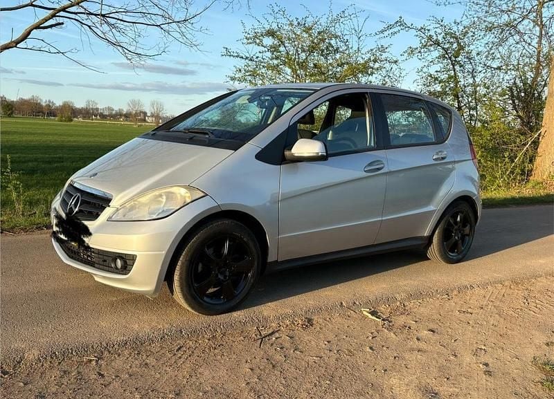 Gebraucht Mercedes A160 95 PS (69 kW) 2009 Silber Kleinwagen
