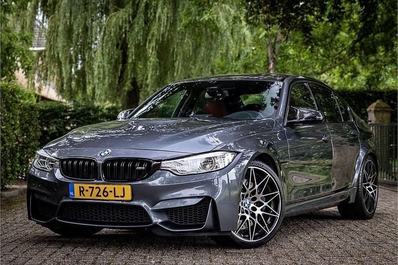 Grau Gebraucht 2017 BMW M3 Performance Limousine | 51.950 € (Fairer Preis) - Bild 1/4