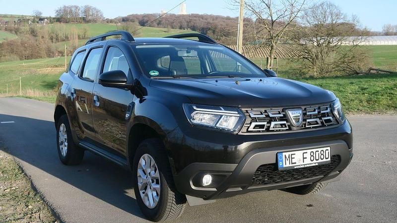 Gebraucht Dacia Duster 101 PS (74 kW) 2021 Schwarz SUV