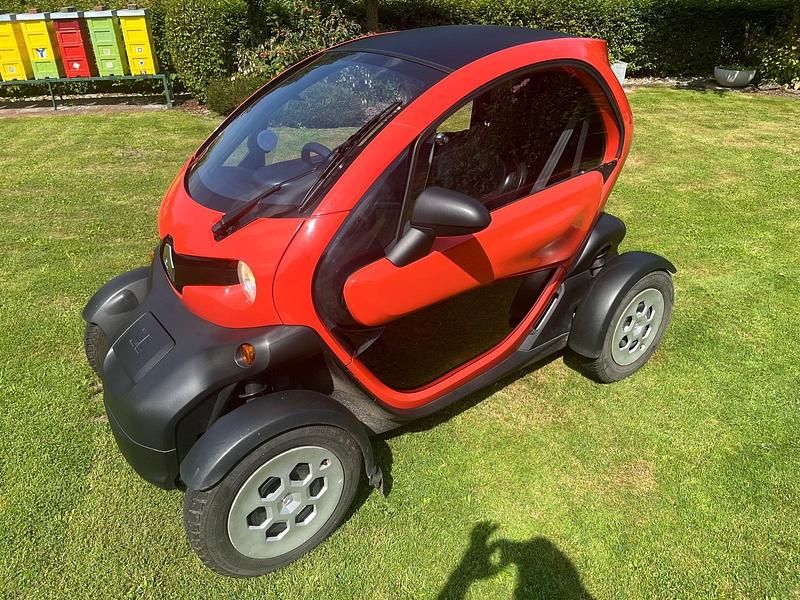 Orange Gebraucht 2016 Renault Twizy Kleinwagen | 4.300 € - Bild 1/4