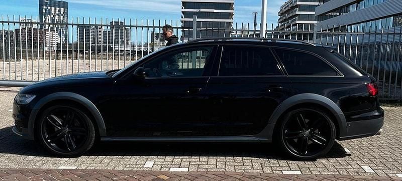 Gebraucht Audi A6 Allroad Ambiente 320 PS (235 kW) 2015 Schwarz Kombi
