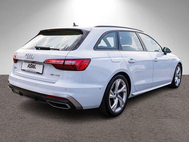 Gebraucht Audi A4 S-Line 204 PS (150 kW) 2023 Gletscherweiß metallic Kombi
