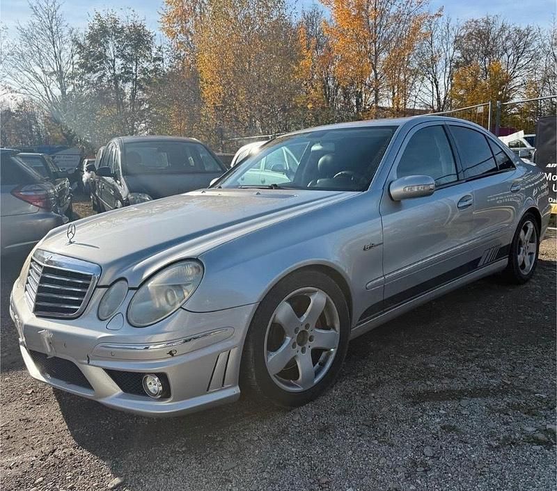 Gebraucht Mercedes E500 AMG 306 PS (225 kW) 2002 Silber Limousine
